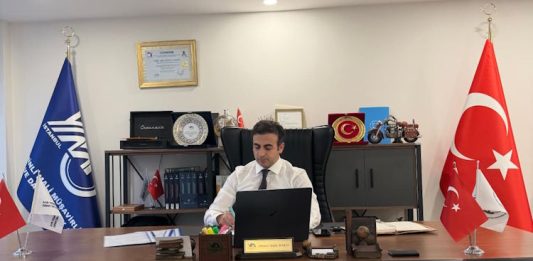 YMM Raporları Yatırımcı Güvenini Artırıyor!. AHB Yeminli Mali Müşavirlik Denetim ve Danışmanlık A.Ş.‘nin kurucusu ve sahibi Yeminli Mali Müşavir Ahmet Halis Başlı, yatırımcı güveninin oluşturulmasında mali denetim ve tasdik çalışmalarının önemine dikkat çekti.